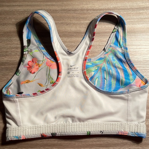 Nike sports bra multi color size medium - Picture 5 of 5